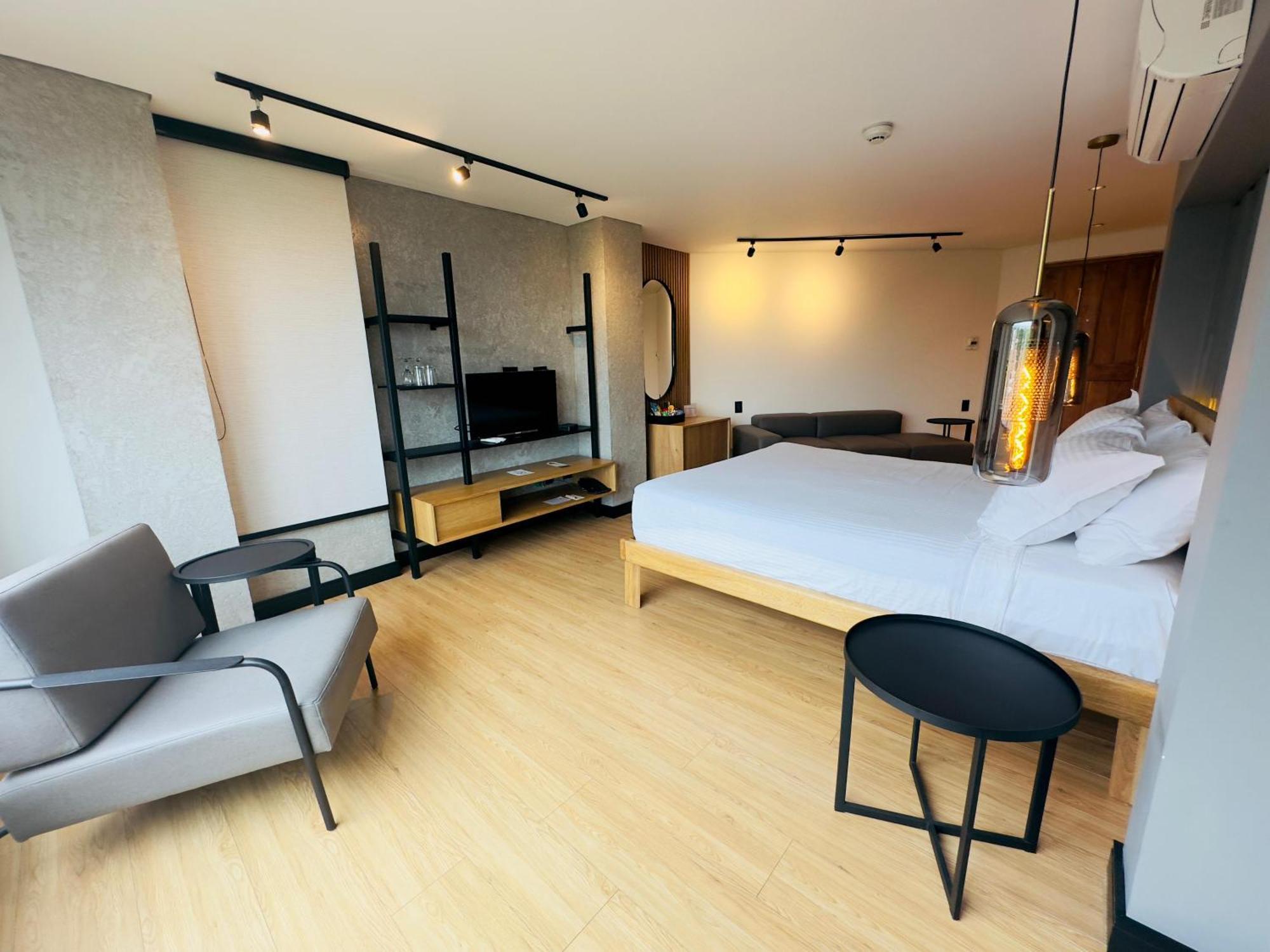 Hotel Casa Victoria Medellin Ngoại thất bức ảnh
