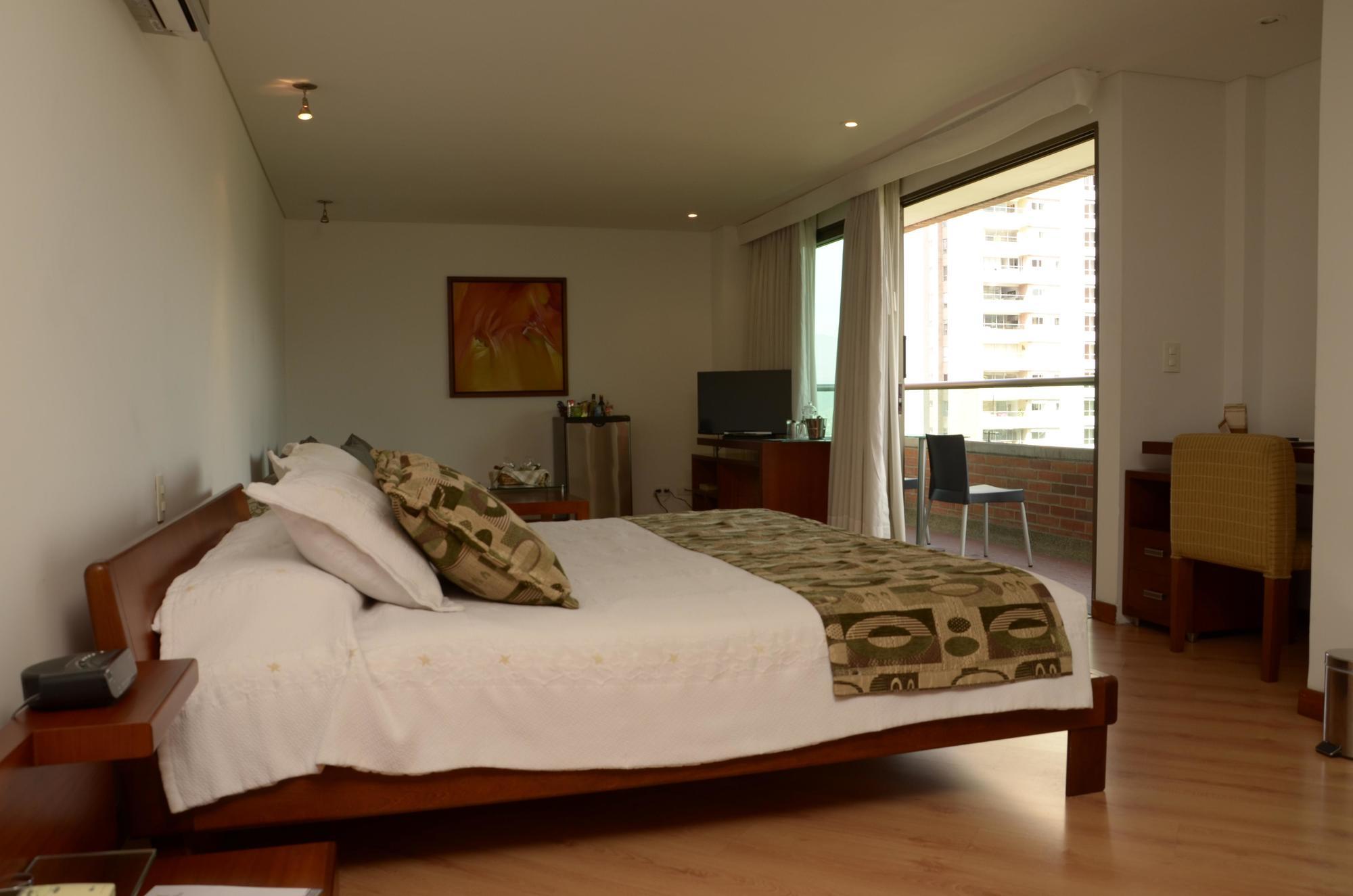 Hotel Casa Victoria Medellin Ngoại thất bức ảnh