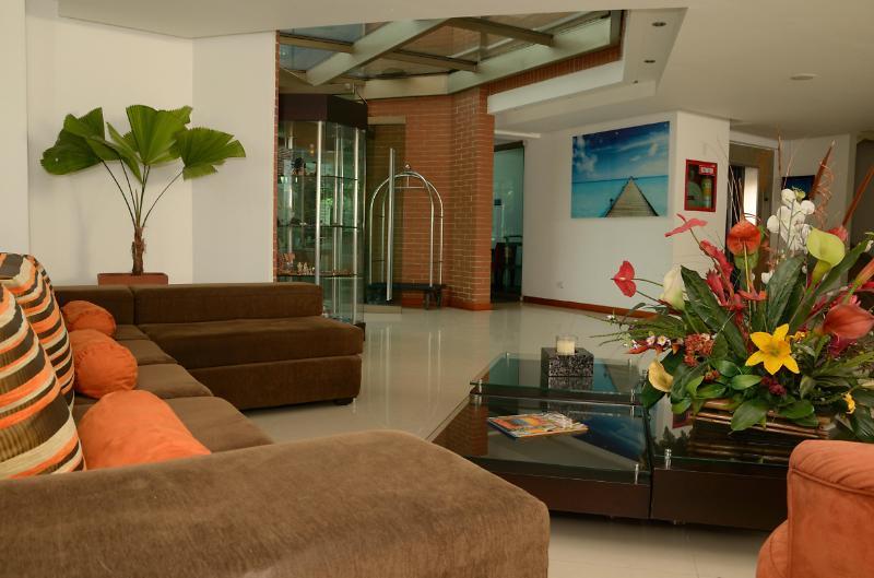 Hotel Casa Victoria Medellin Ngoại thất bức ảnh