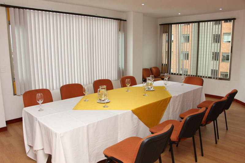 Hotel Casa Victoria Medellin Ngoại thất bức ảnh